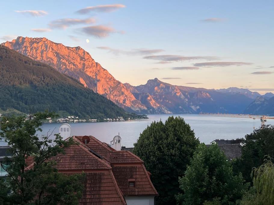 Apartamento The View Of Austria! Gmunden Exterior foto